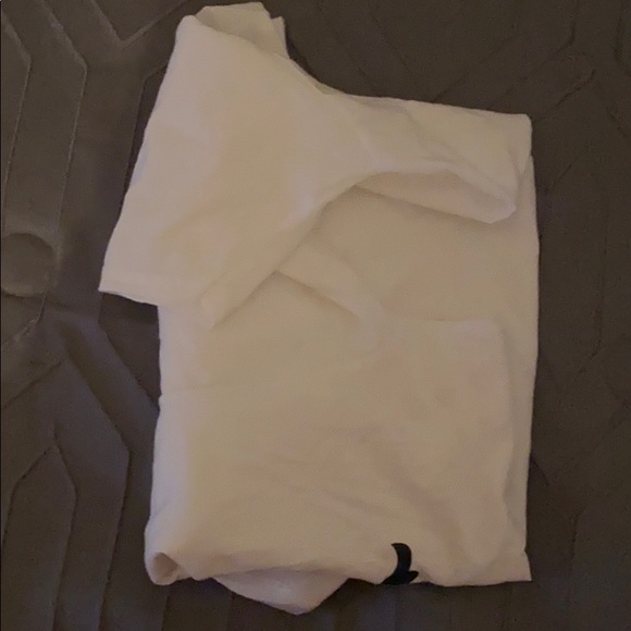 Clothes - Picture 3 of 4